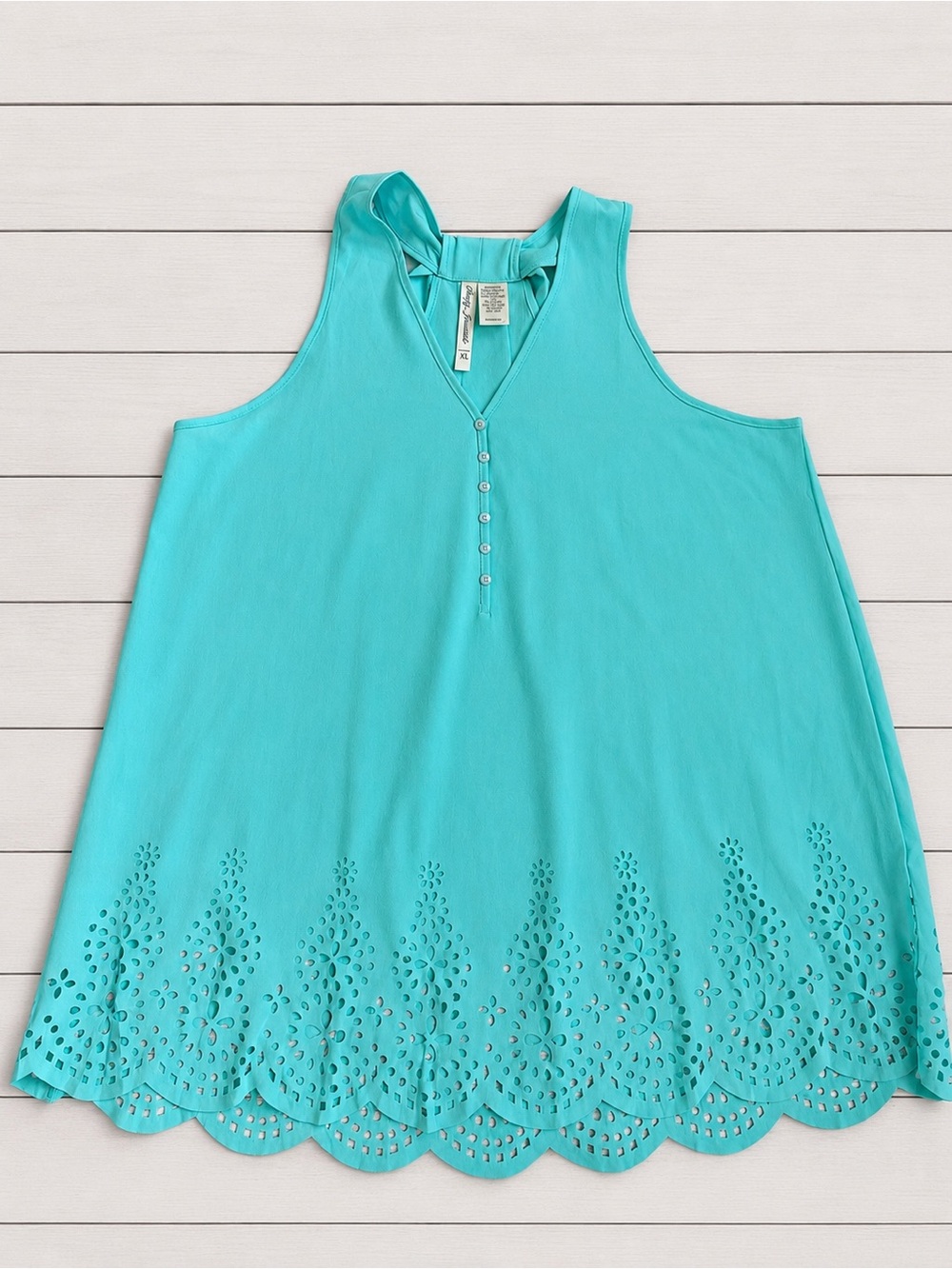 NWOT Aqua Sleeveless Eyelet Hem Tie Back Tank Top
